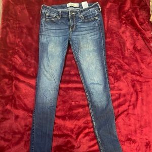 Hollister super skinny jeans, size 7